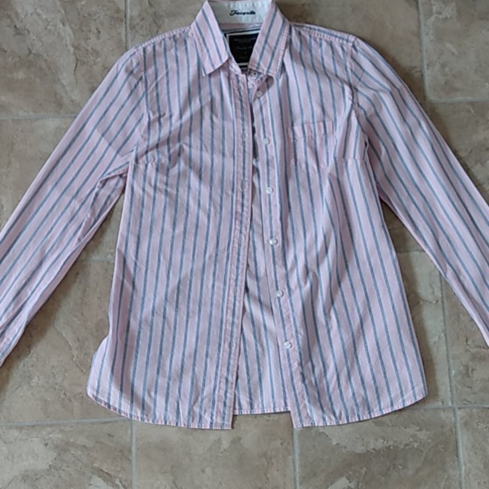 American eagle button up shirt size 8